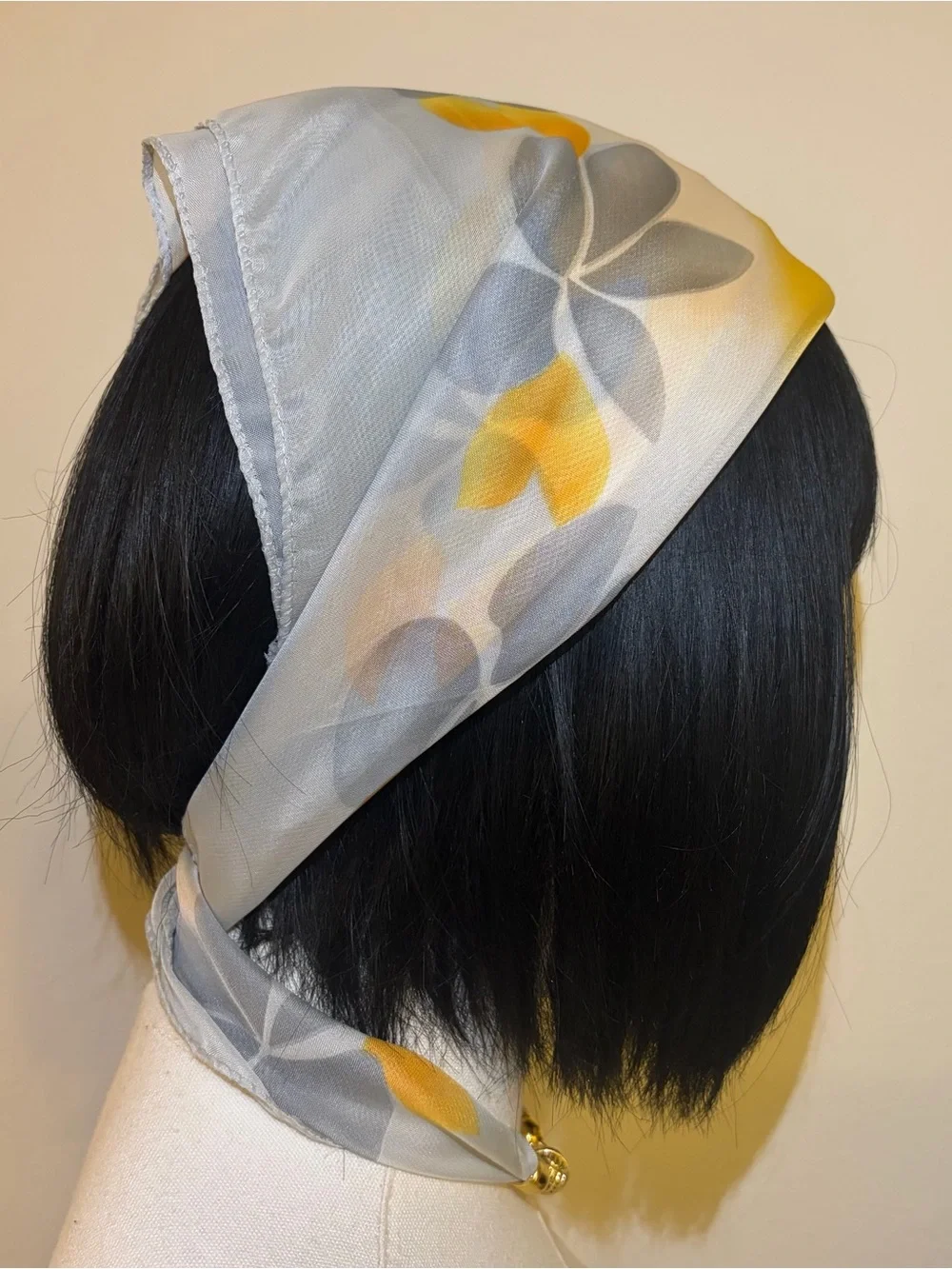 Floral Square Scarf w/ Magnetic Clasp 25x25 Yellow Grey Silk Feeling Accessory